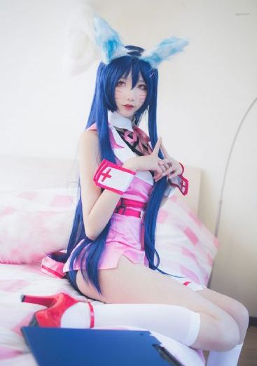 图书馆的女朋友动漫