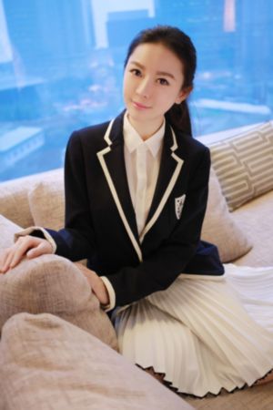 李采潭热情的邻居电影播放